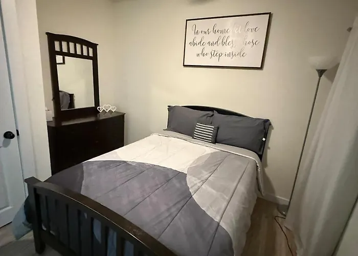 Spacious 3 Bedroom 2 Bath In Downtown Fort Worth